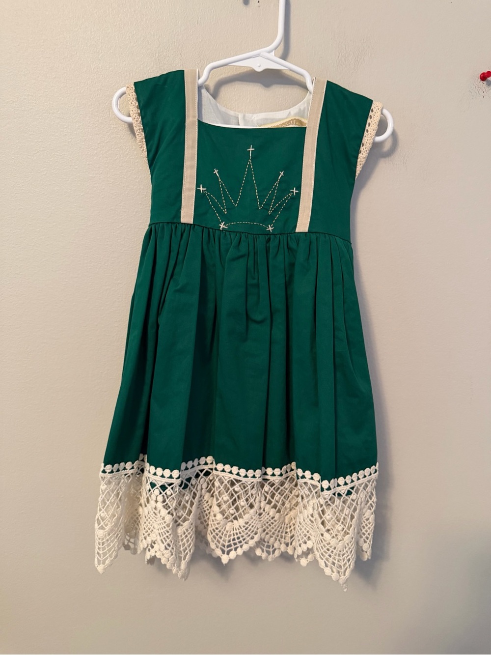 Well Dressed Wolf Emerald Green Crown Girls' Lace Hem Dress